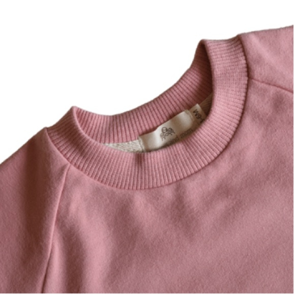 Cozy pink crew neck children’s sweatsuit